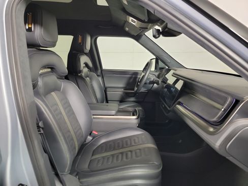Used 2025 Rivian R1S Adventure AWD/4WD image 24