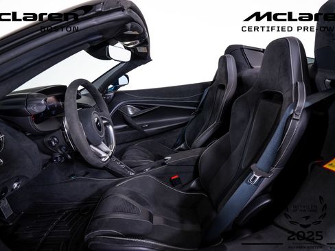Used 2025 McLaren 750S Spider RWD image 22