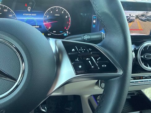 Certified 2025 Mercedes-Benz GLA 250 image 33