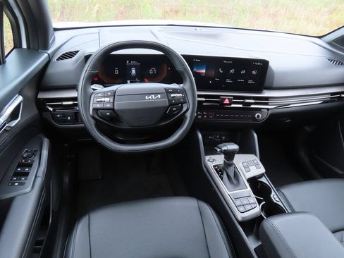 Certified 2026 Kia Sportage X-Line AWD/4WD image 5