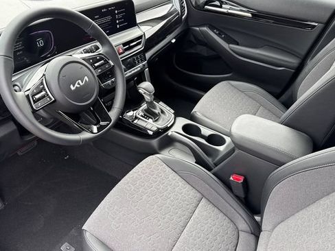 New 2026 Kia Seltos S FWD image 11