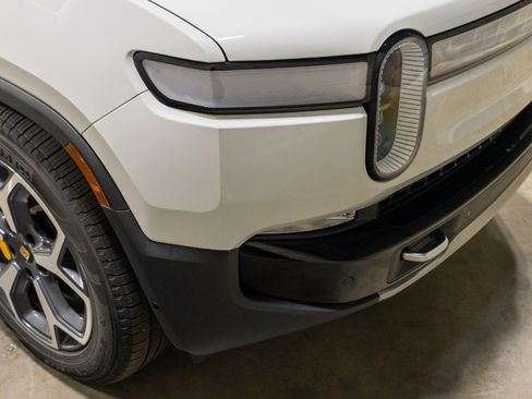 Used 2022 Rivian R1T Adventure AWD/4WD image 17