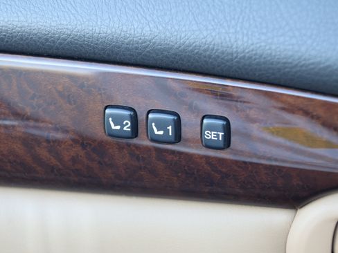 Used 2009 Lexus SC 430 Convertible w/ Preferred Accessory Pkg RWD image 14