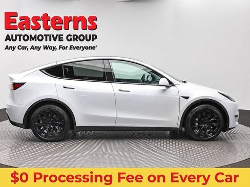 Used 2021 Tesla Model Y Long Range AWD/4WD image 4