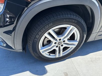 Used 2021 Mercedes-Benz GLB 250 w/ Premium Package