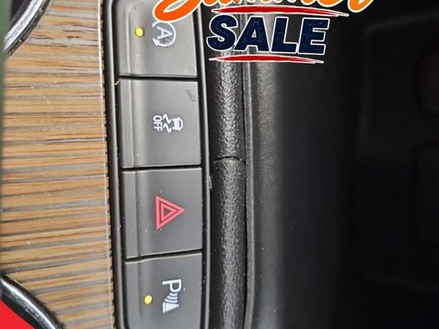 Used 2022 GMC Acadia SLE AWD/4WD image 25