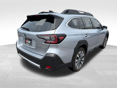 Certified 2025 Subaru Outback Limited XT AWD/4WD image 7