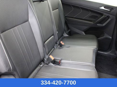 Certified 2023 Volkswagen Tiguan SE w/ Panoramic Sunroof Package image 20