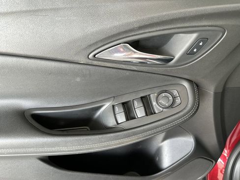 Used 2021 Buick Encore GX Preferred image 11