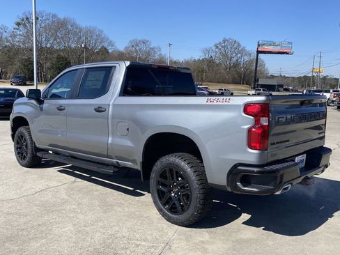 New 2026 Chevrolet Silverado 1500 Custom Trail Boss w/ LPO, Dark Essentials Package image 4