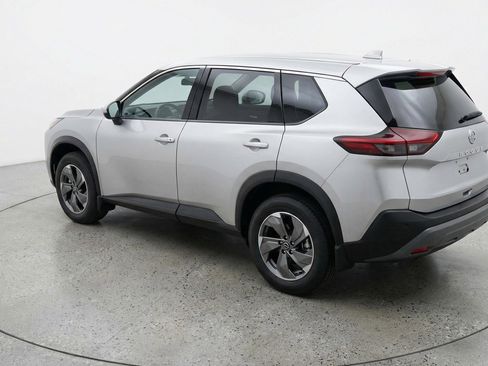 Used 2025 Nissan Rogue SV image 6