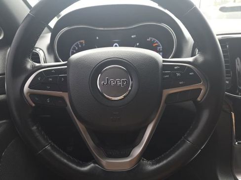 Used 2020 Jeep Grand Cherokee Altitude image 14