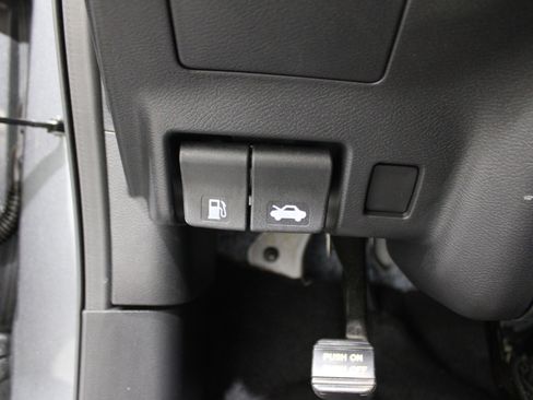 Used 2023 Nissan Murano SL w/ SL Moonroof Package image 10