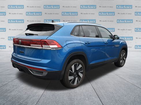 Used 2024 Volkswagen Atlas Cross Sport SE image 6