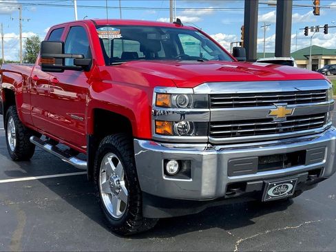 Used 2015 Chevrolet Silverado 2500 LT w/ LT Convenience Package image 32