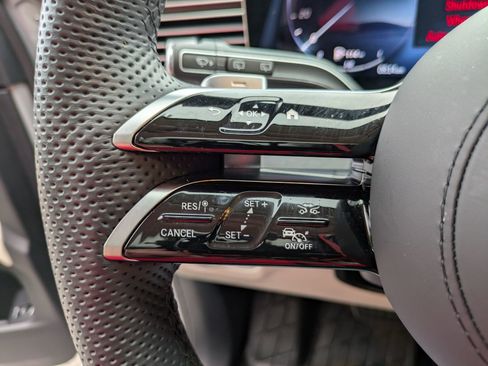 Used 2024 Mercedes-Benz GLS 450 4MATIC image 17