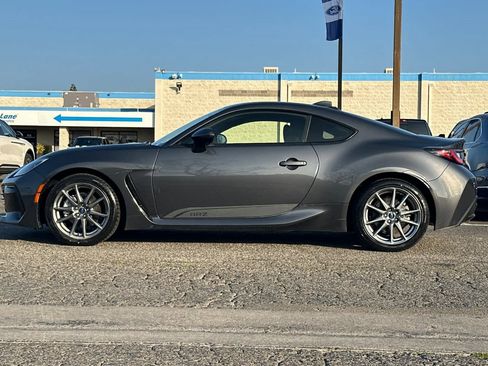 Used 2022 Subaru BRZ Premium image 5