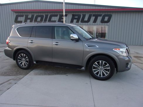 Used 2018 Nissan Armada SL w/ Moonroof Package image 2