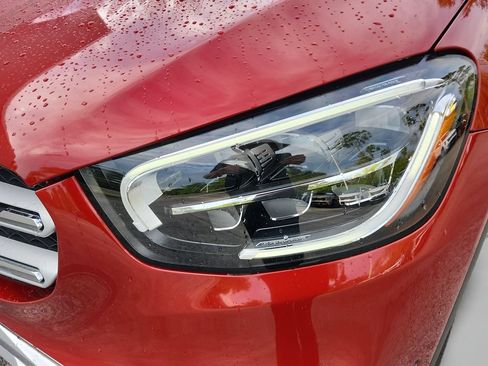 Used 2022 Mercedes-Benz GLC 300 4MATIC image 36