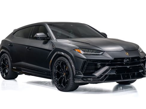 Used 2024 Lamborghini Urus Performante AWD/4WD image 2