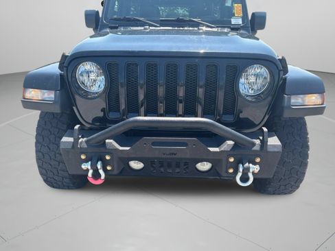 Used 2023 Jeep Wrangler Unlimited Sahara AWD/4WD image 30