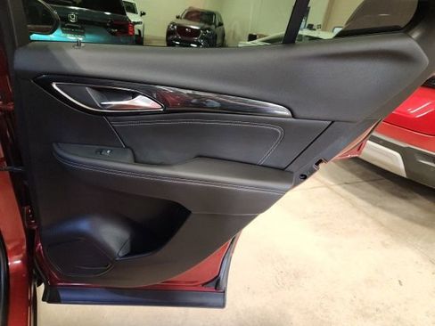 Certified 2023 Buick Envision Essence image 30