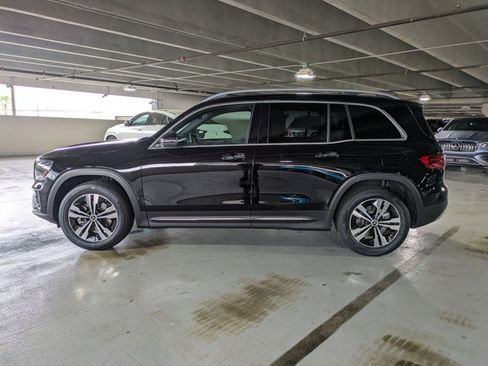 Used 2025 Mercedes-Benz GLB 250 image 12