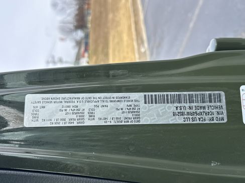 Used 2024 Jeep Wrangler Sahara image 36