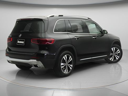 Certified 2026 Mercedes-Benz GLB 250 image 4