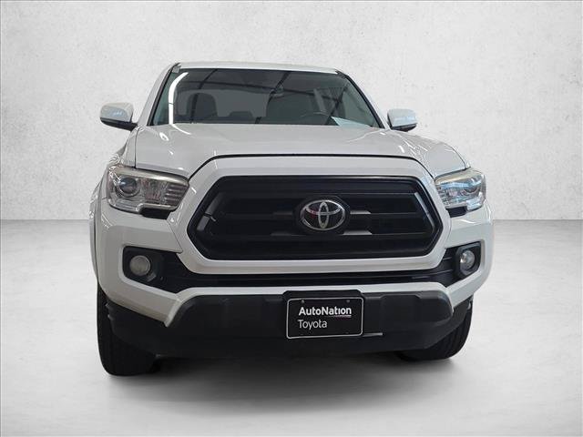 Used 2022 Toyota Tacoma SR5 RWD image 2