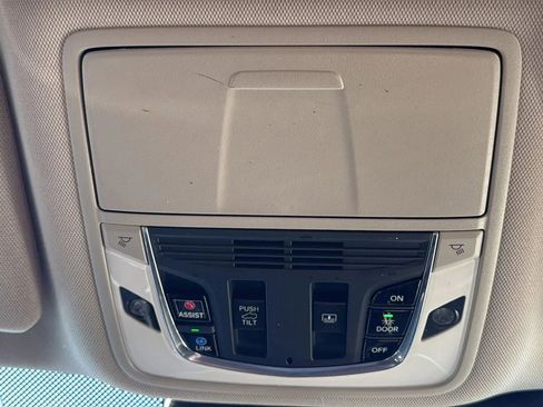 Used 2020 Acura RDX SH-AWD Technology Pkg Sport Ut image 19