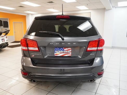 Used 2019 Dodge Journey GT image 9