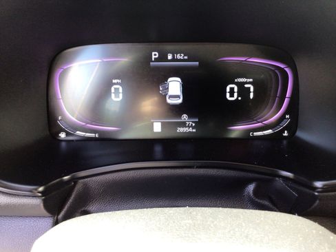 Used 2024 Kia Soul LX FWD image 14