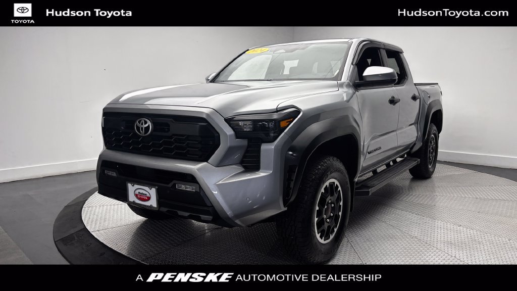 Used 2024 Toyota Tacoma TRD Off-Road w/ TRD Off Road Upgrade Package AWD/4WD image 1