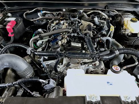 Used 2024 Toyota Tacoma SR5 image 37