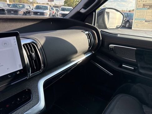 New 2025 Ford Expedition Tremor image 25