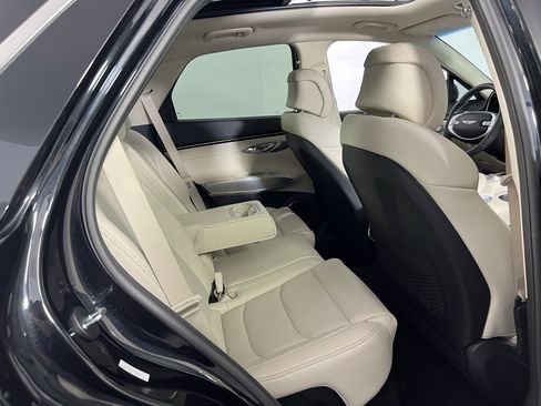 Used 2023 Genesis GV70 2.5T w/ Select Package image 35