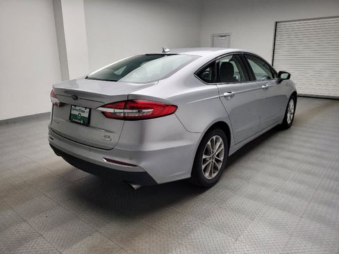 Used 2020 Ford Fusion SE FWD image 9