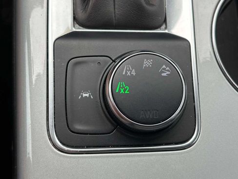 Used 2023 Chevrolet Blazer LT AWD/4WD image 16