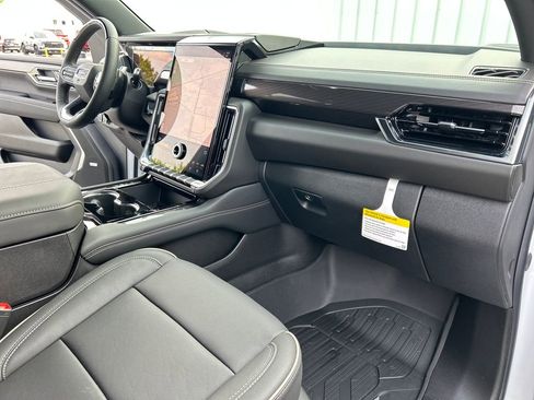 New 2026 GMC Yukon XL Elevation image 53