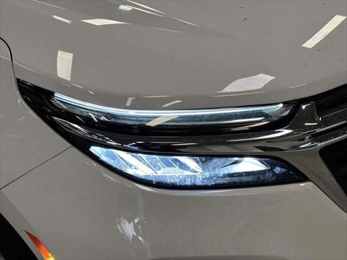 Used 2022 Chevrolet Equinox LT image 6