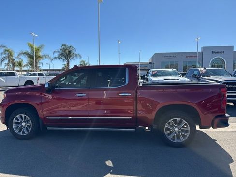 Used 2022 Chevrolet Silverado 1500 High Country w/ Technology Package image 5