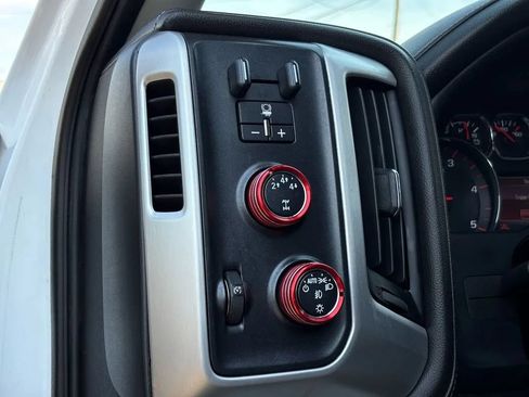 Used 2016 GMC Sierra 2500 SLT w/ Duramax Plus Package AWD/4WD image 20