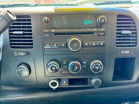 Used 2010 Chevrolet Silverado 1500 LT w/ Power Pack Plus image 10