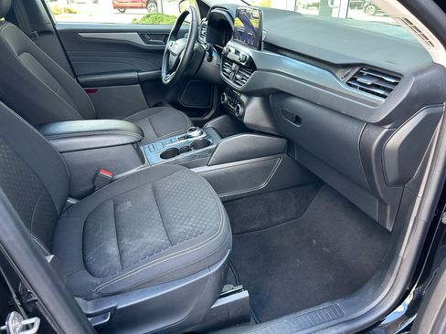 Used 2024 Ford Escape Active w/ Cold Weather Package image 16