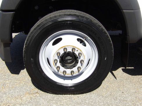 Used 2022 Ford F550 4x4 Regular Cab Super Duty image 60
