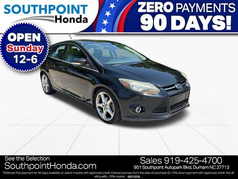 Used 2012 Ford Focus Titanium FWD image 1