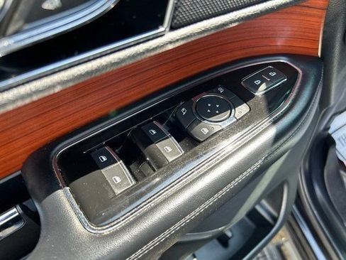 Used 2020 Lincoln Navigator Reserve RWD image 12