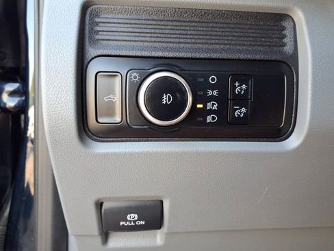 Used 2025 Ford F250 XLT image 16