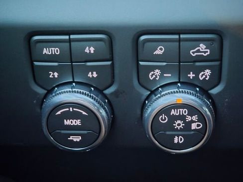 New 2026 GMC Sierra 1500 AT4 w/ AT4 Premium Package AWD/4WD image 21